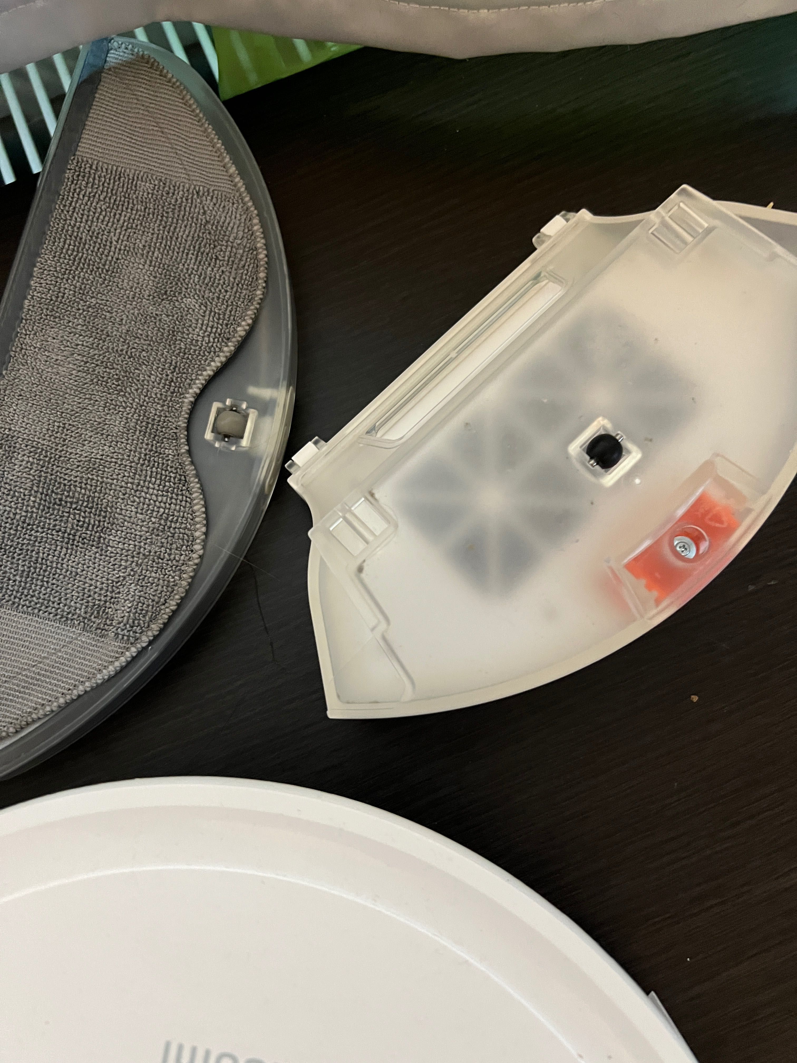 Robot odkurzacz Xiaomi E5 - jak nowy, kupiony w lipcu tego roku