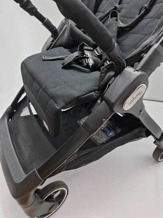 CHICCO WE wózek spacerowy mały LEKKI DO 22 KG