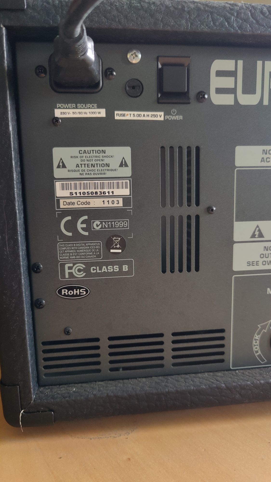 Beringer Europower PMP2000 Mistura