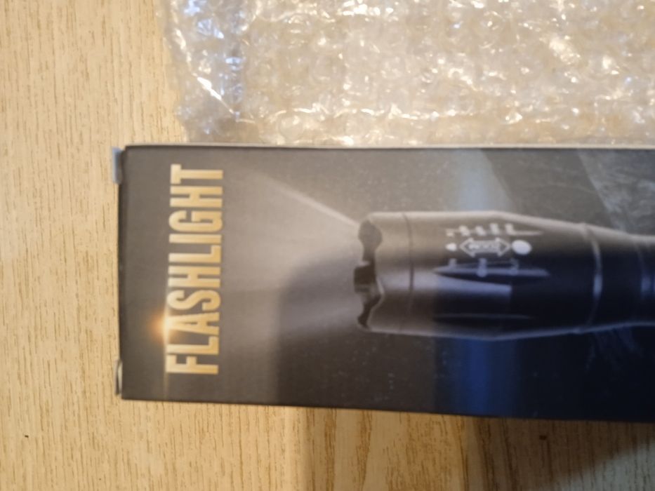 Фонарик под аккумулятор или батарейки