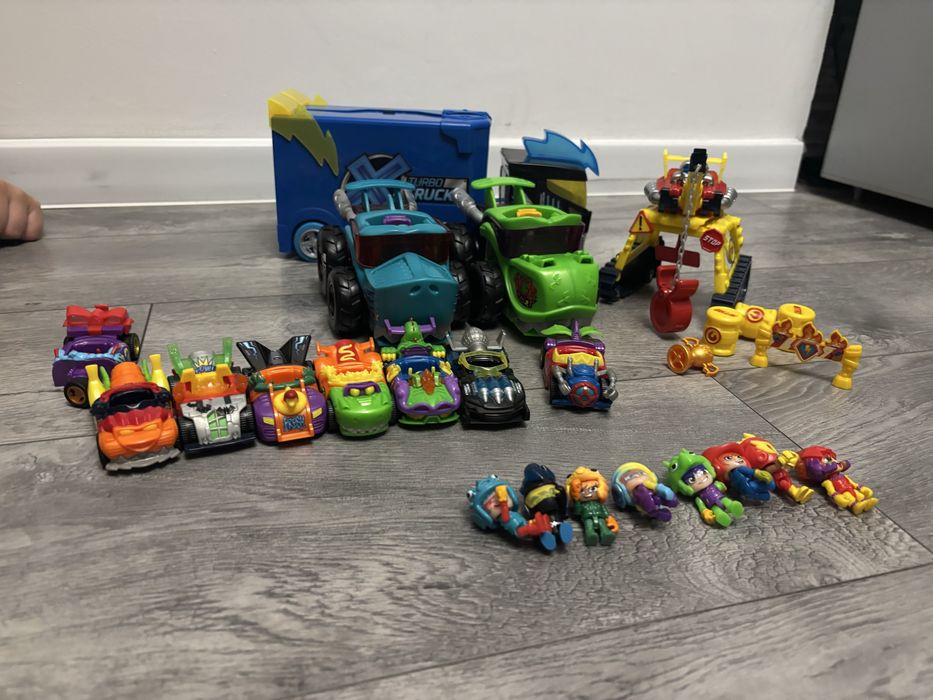 Zestaw T racers ludziki autka ciezarowka