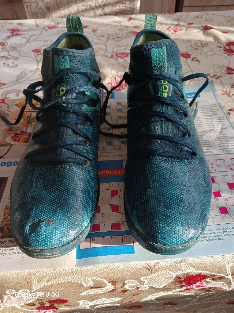 Halówki buty sportowe kipsta 38 decatlon