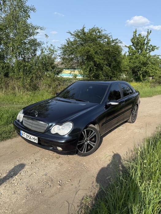 Продам Мерседес W203 C200 compressor 2001