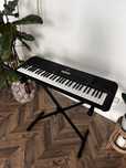 Синтезатор Yamaha PSR-E273