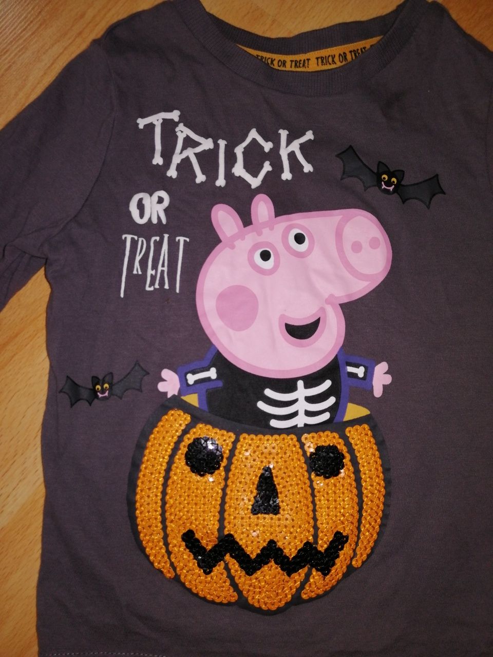 bawełniana bluzka cekiny Świnka PEPPA George Halloween na 86-92cm