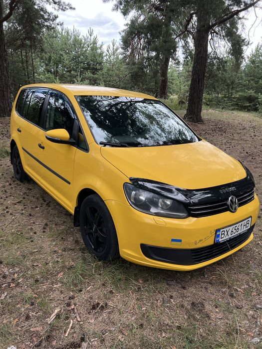 Продам VW touran 2014р.