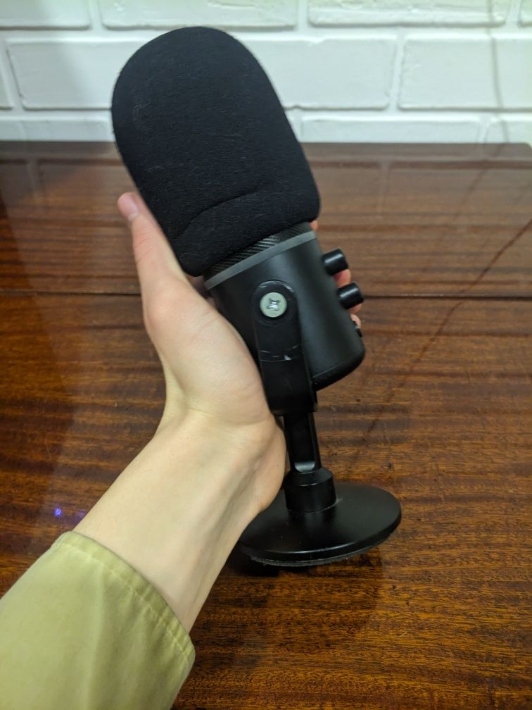 Динамический микрофон Razer Seiren X Elite на ремонт / запчасти