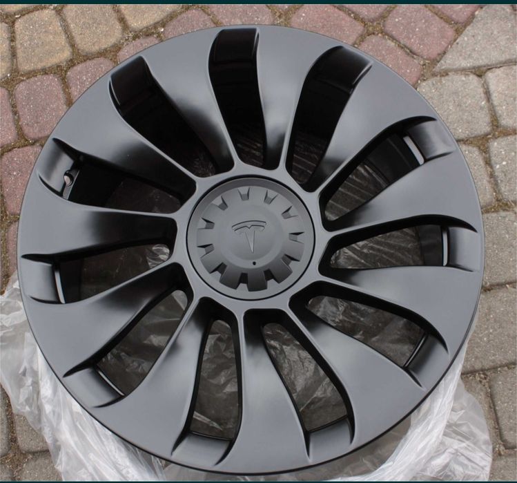 Nowe koła zimowe alufelgi Tesla Y 3 opony 255/40/20 czujnik 20 5x114,3