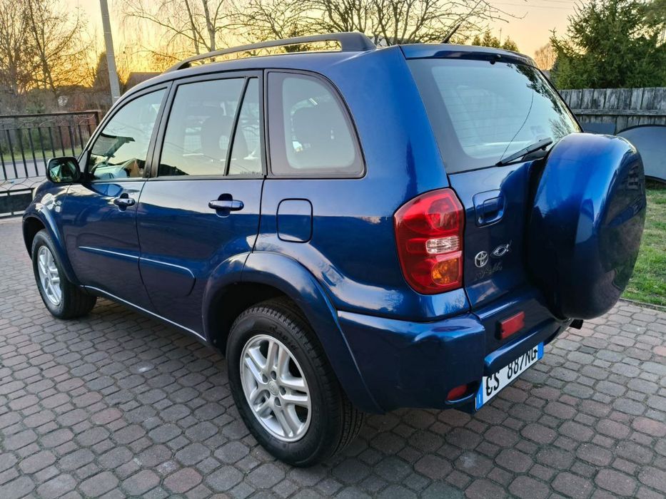 Продам авто з пробігом TOYOTA RAV 4