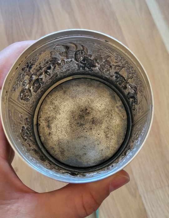 Шкатулка в серебре