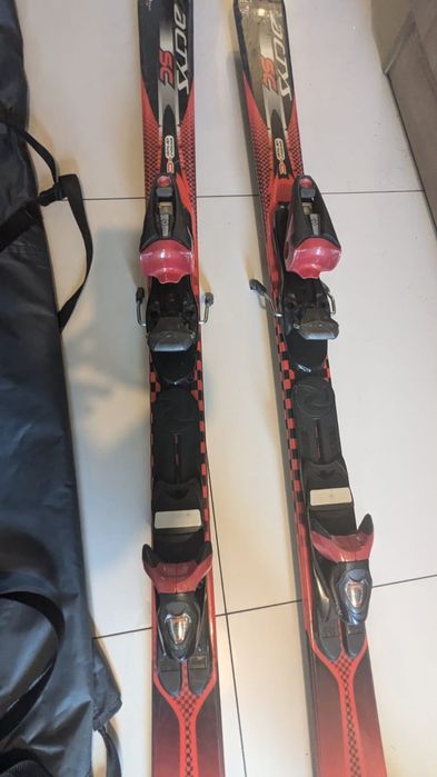 Narty Rossignol kijki i pokrowiec