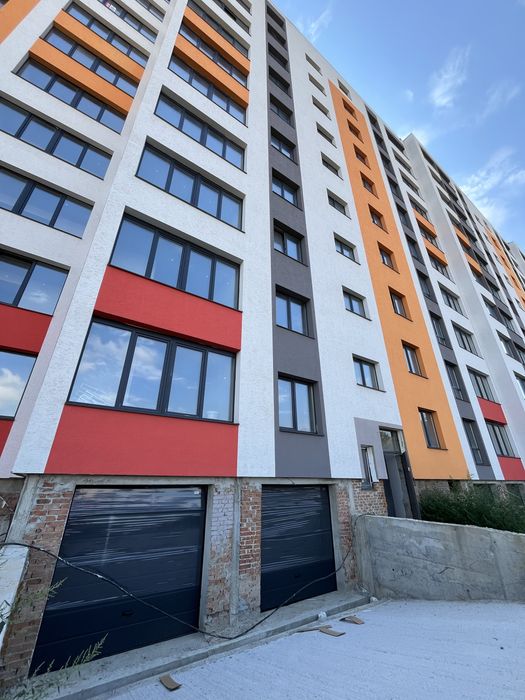 Продається простора 2 кім. 78,6м2. Кухня-вітальня 24 м2