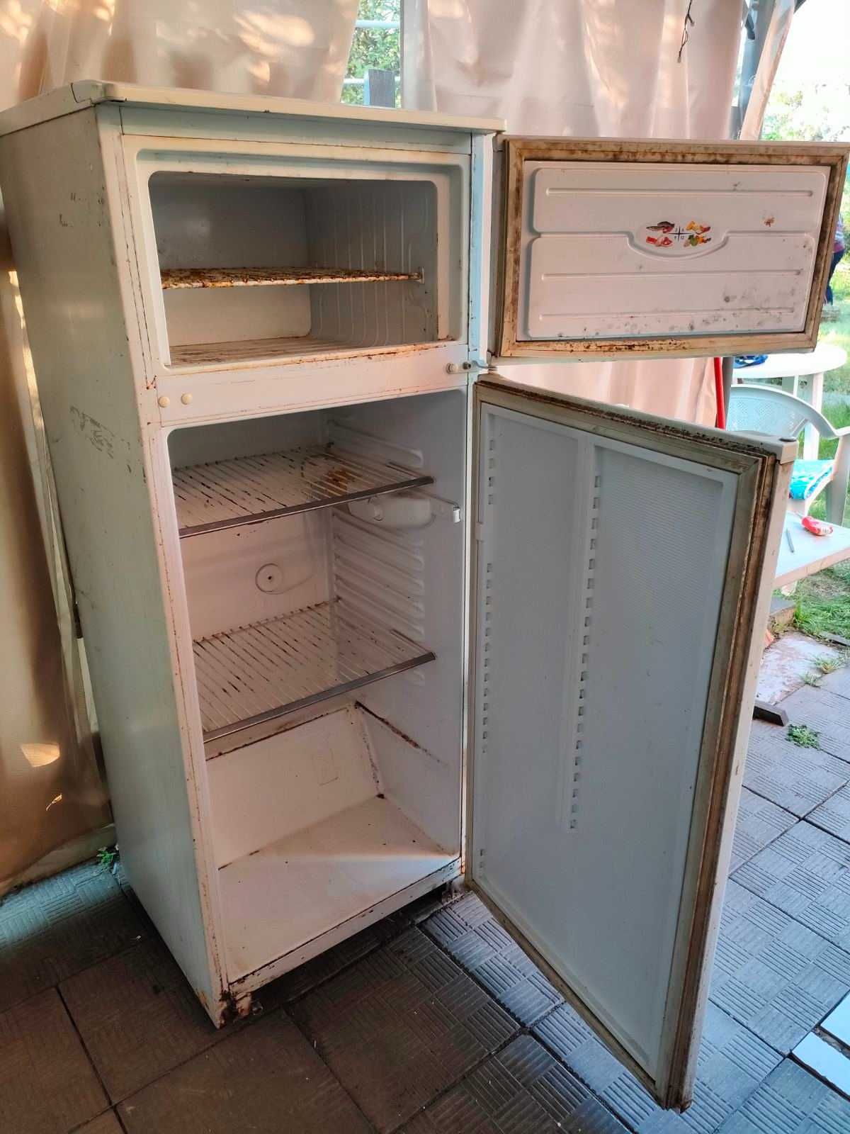 Холодильник бесплатно