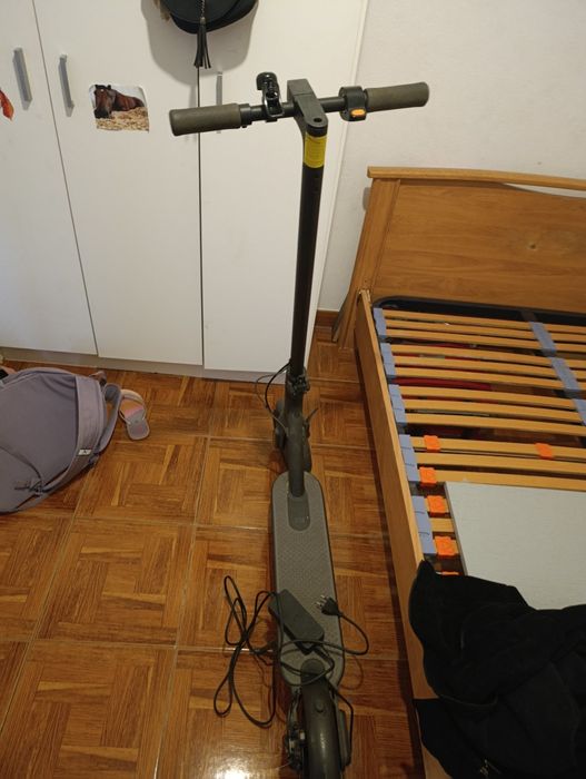 Trotinete elétrica Xiaomi (para ir embora logo)