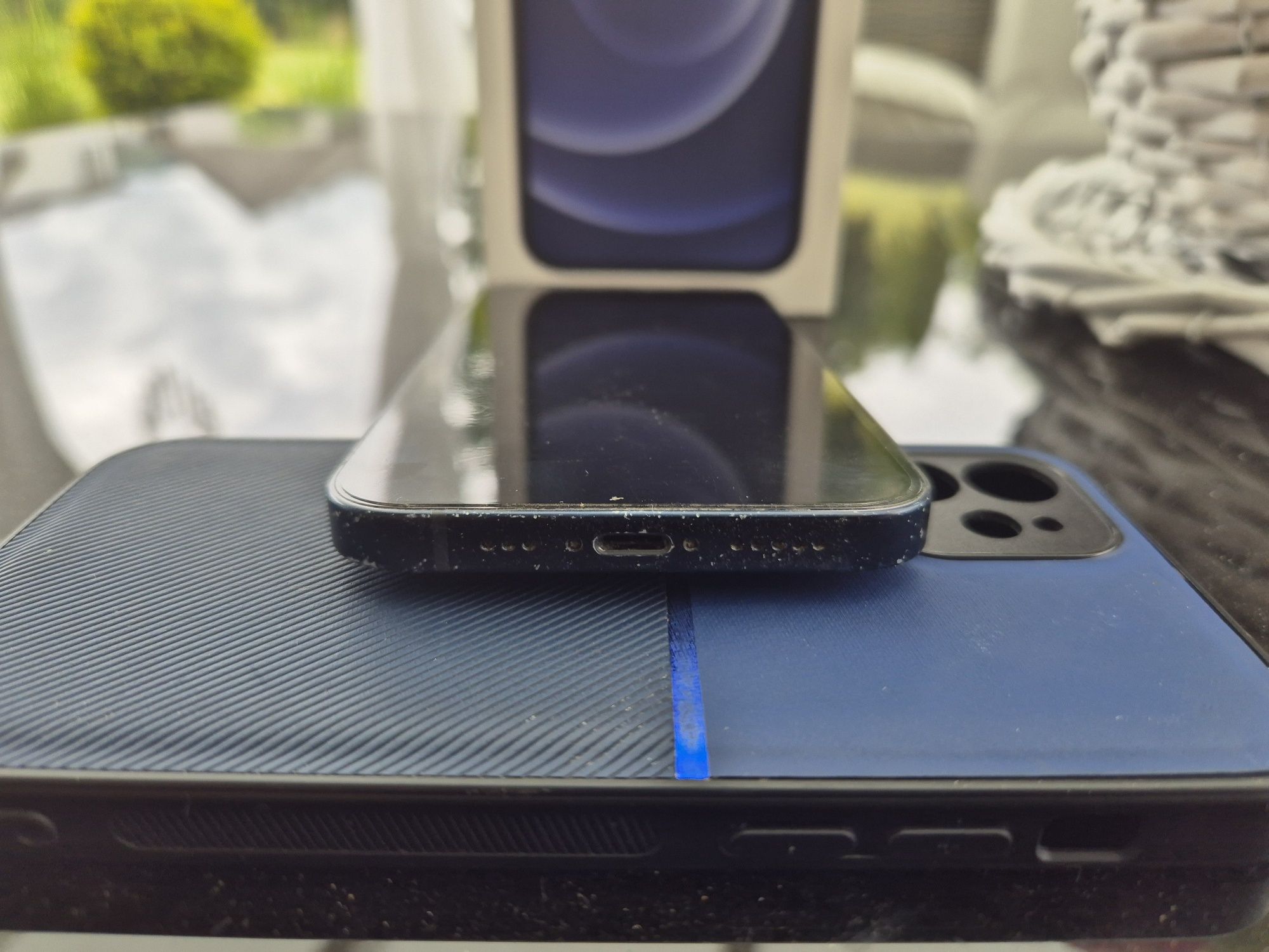 iPhone 12 64GB - 77% kondycji baterii