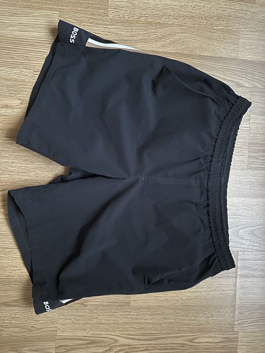 Чоловічі чорні шорти boss