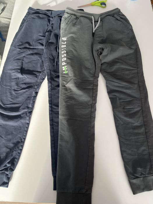 zestaw dwie pary spodni dresowych chłopięcych 164