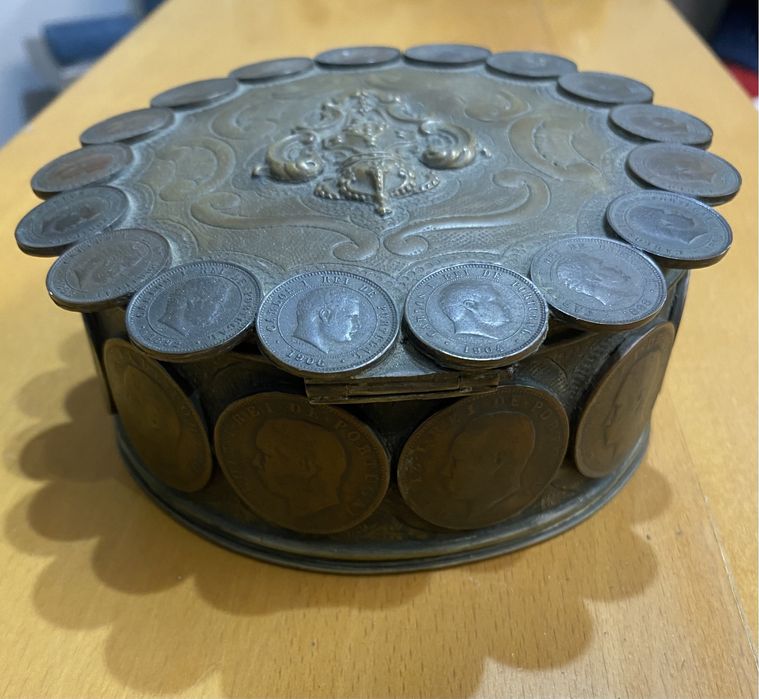 Moedas Cofre antigo