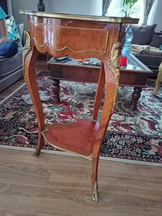 Piękna konsola zdobiona intarsja antyk