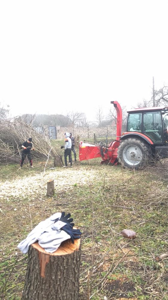 Послуги щепобойки, подрібнювача гілляк