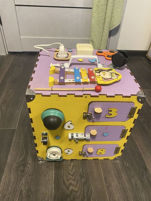 Бизи куб дитячий