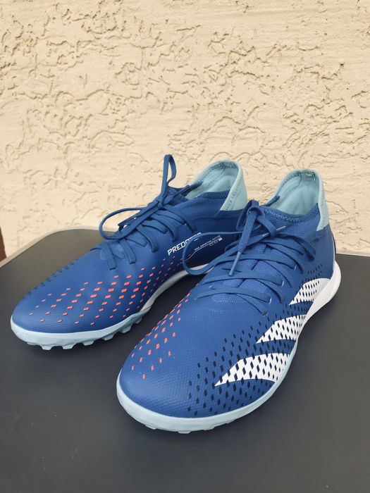 Сороконіжки Adidas Predator