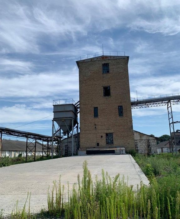 Продажа Элеватор  с ж/д веткой.  80км от Киева.