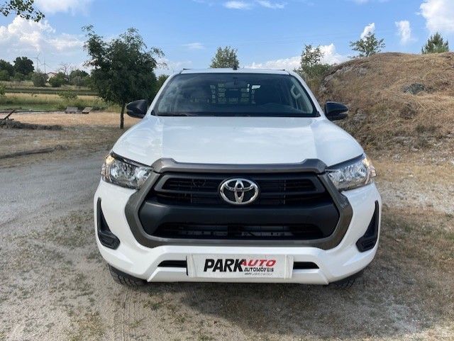 Toyota Hilux 2.4 D-4D 4WD CD CM