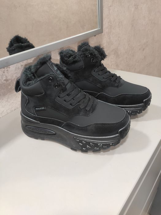 Ботинки женские зимние, в разных цветах