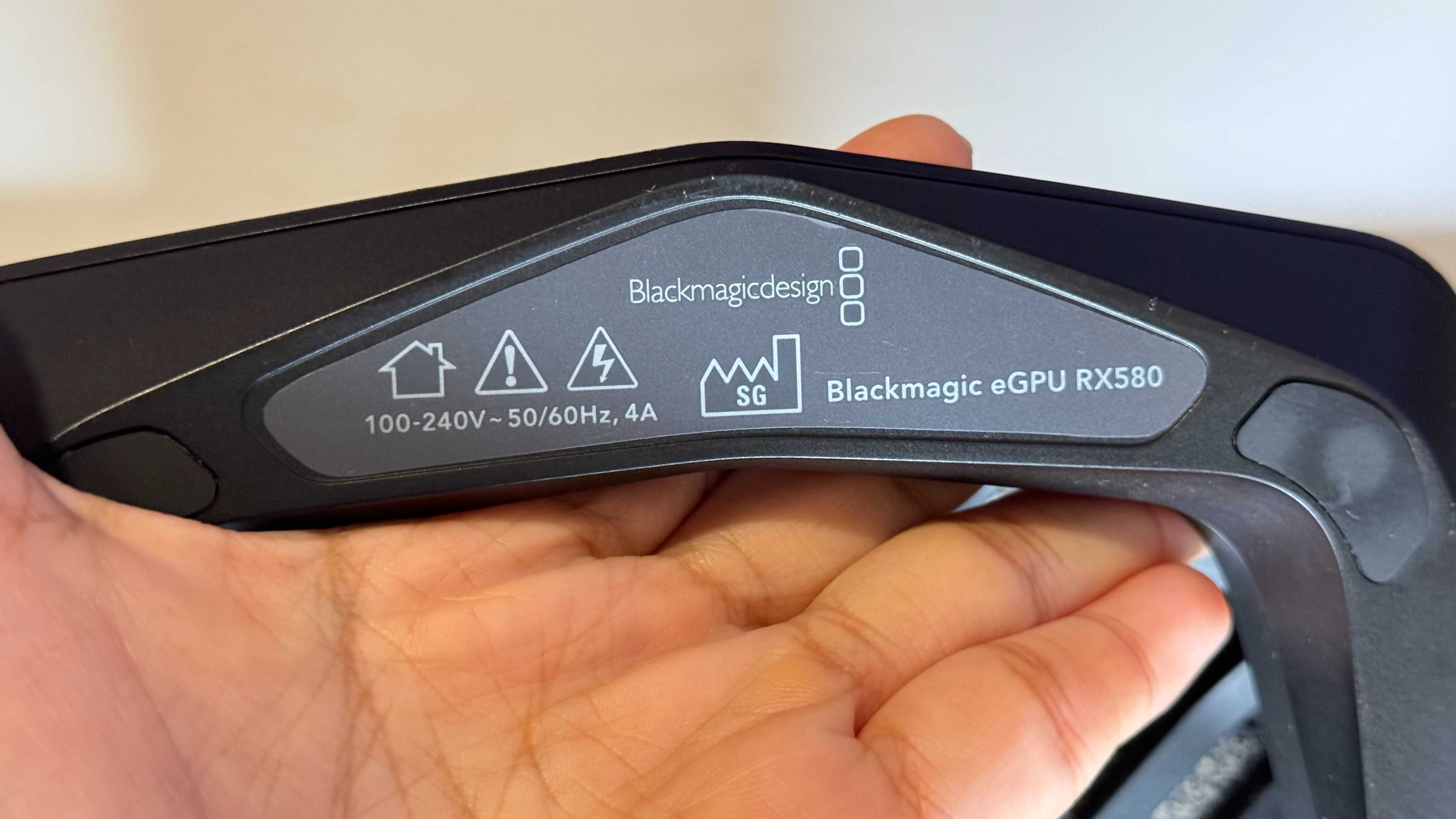 1 Piece Blackmagic eGPU RX580