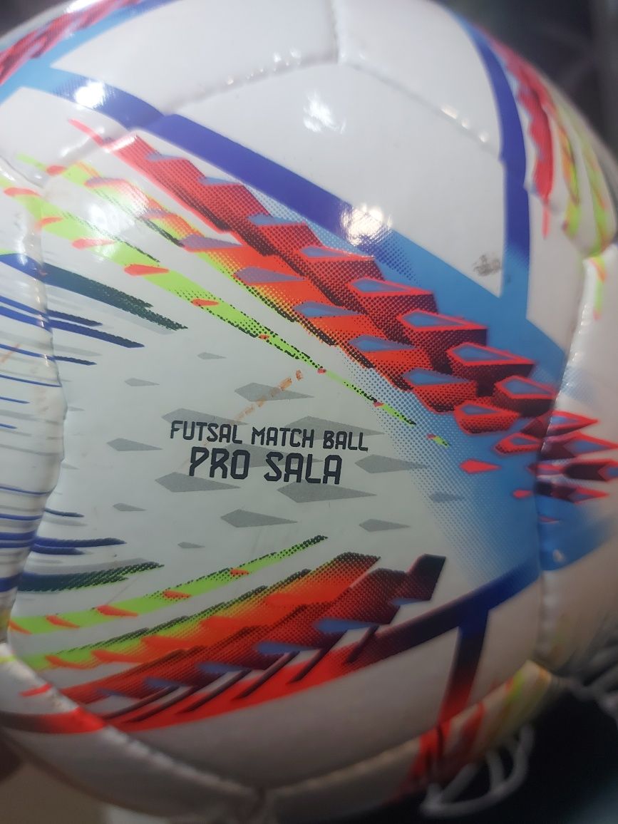 Футзальний м'яч Adidas WC22 Rihla PRO Sala FIFA