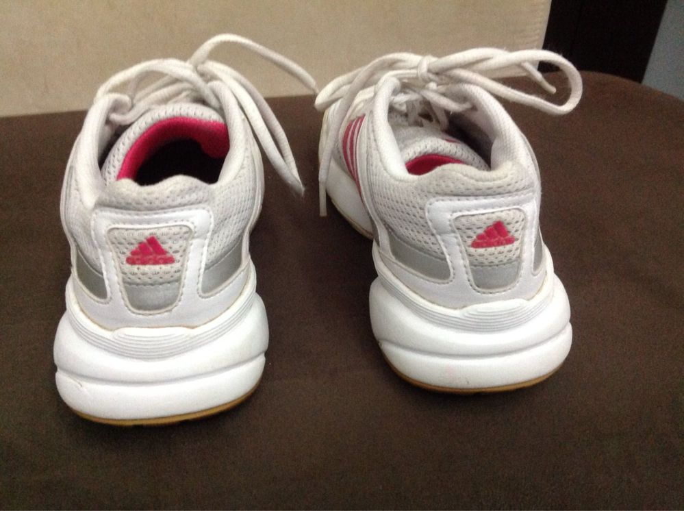 Кроссовки кожаные ADIDAS, размер 37