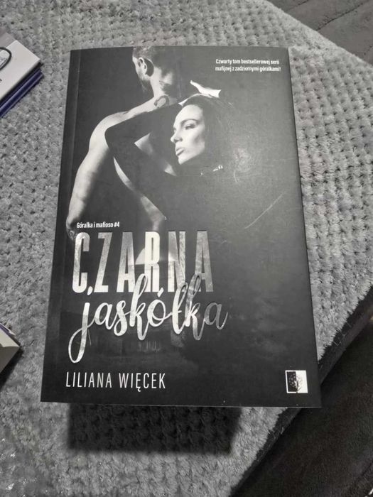 Czarna jaskółka Liliana Więcek