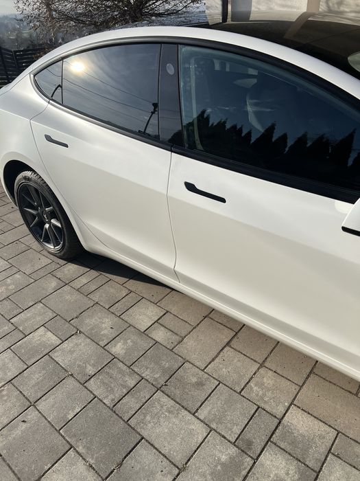 Odstąpię leasing na Tesla Model 3 Long Range