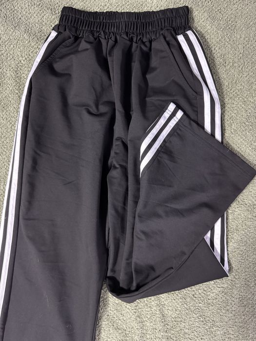 Штани з полосками прямі широкі