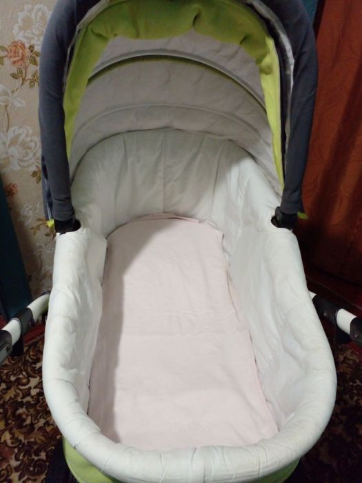Коляска   zipi б/у .Продам не дорого 2500 гр.