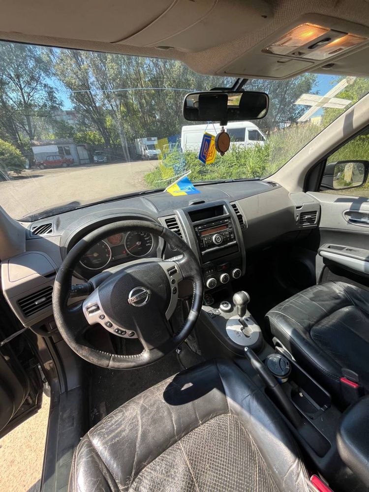 Nissan x-trail продам