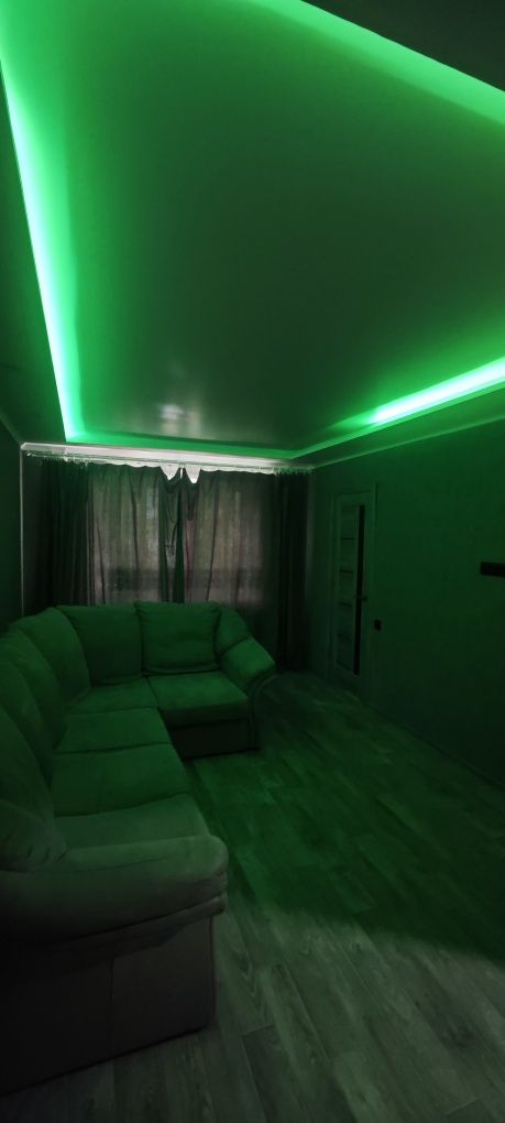 Продам 3х комнатную квартиру , 1/2 микрорайон 1 этаж , 54 м2 капремонт