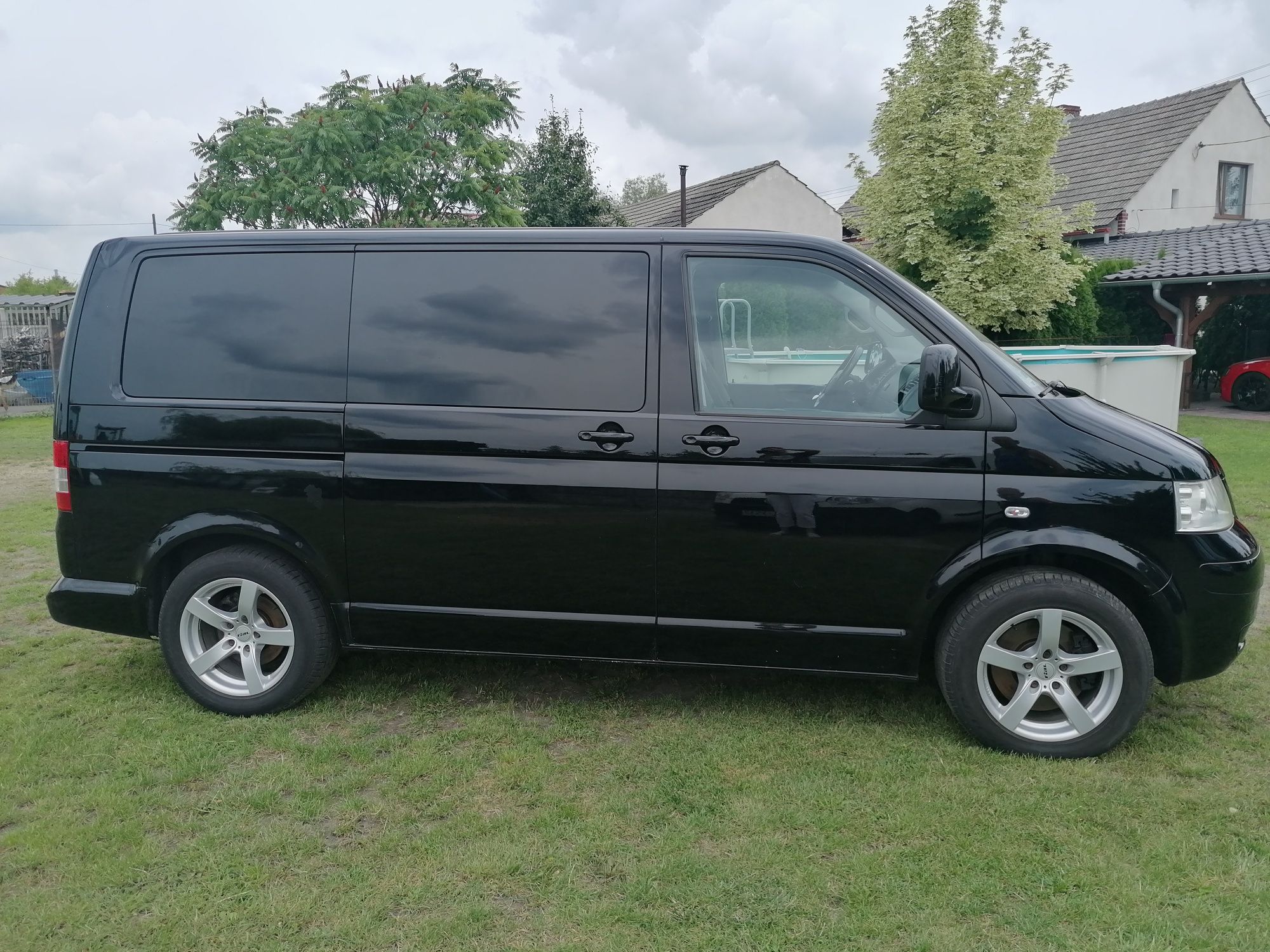 volkswagen VW T5 MULTIVAN startline 2,5 TDI sprowadzony z Niemiec