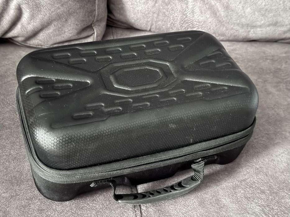 Xbox series s + 2 контроллери акумуляторні із зарядкою та кейс