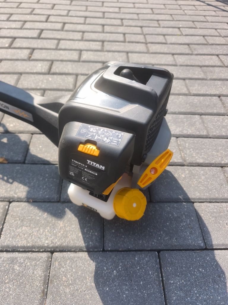 Kosa spalinowa TITAN TTBCP33-4 33 CM3 Z 1,4KM żyłka nóż POLECAM