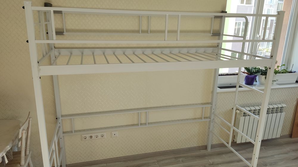 Продам ліжко горище дабл