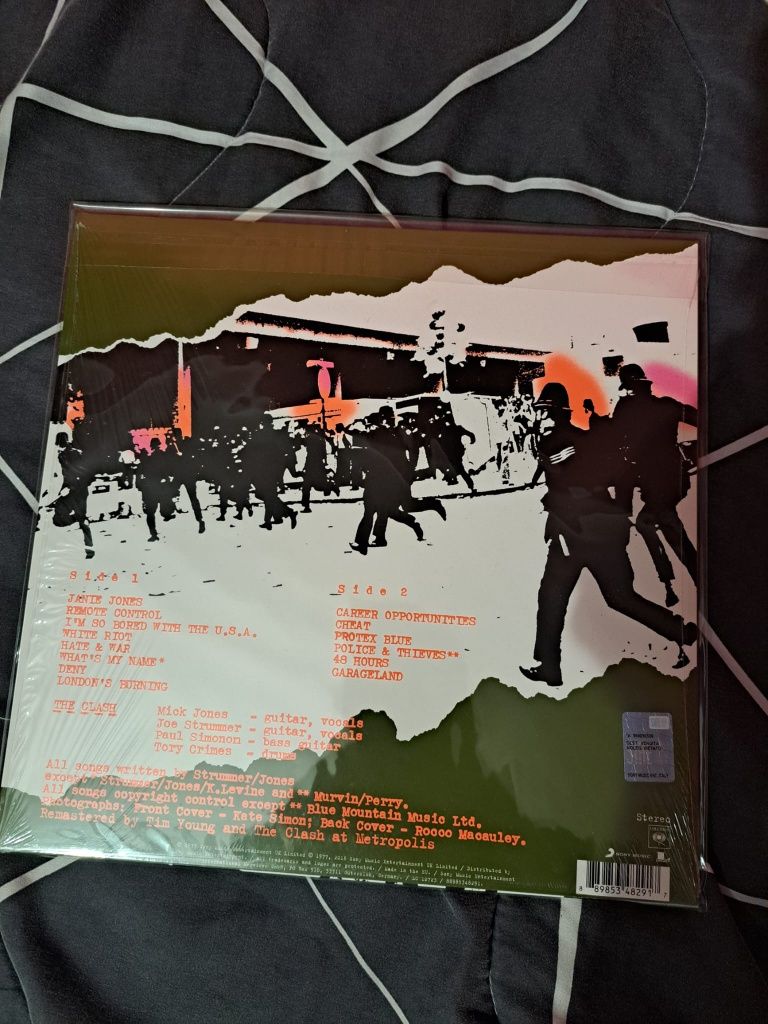 The Clash Vinyl Novo