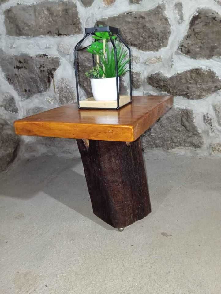 Mesa de madeira rústica