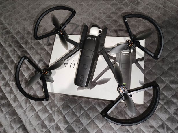 Kit Drone PARROT ANAFI, como novo + extras. Troco por iPhone