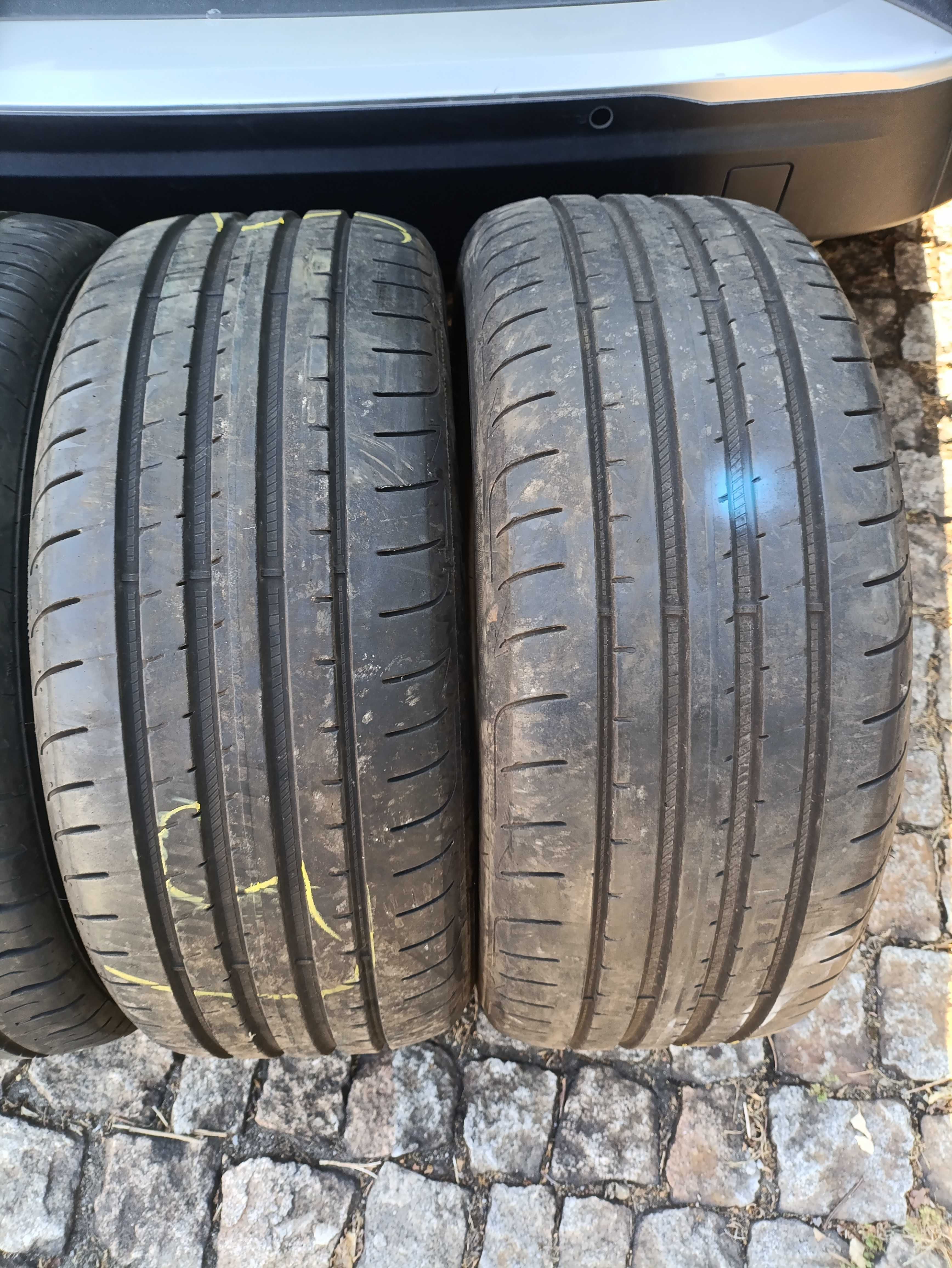Pneus 225/50 R17