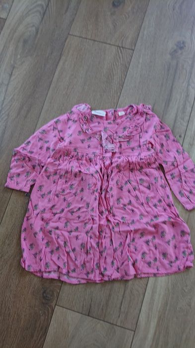 Sukienki dla dziewczynki 86