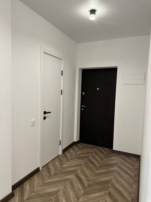 Продаж 2 км квартири з ремонтом в центрі міста