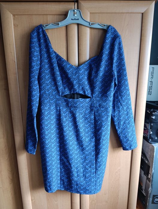 Koktajlowa elegancka sukienka Mohito