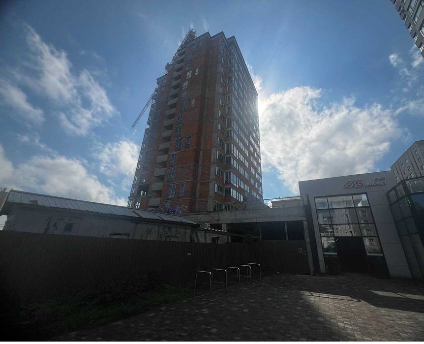 Продаж 2 кім квартири , вулиця Очеретяна